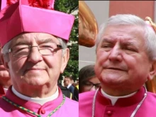 Archbishop Sławoj Leszek Głódź (L) and Bishop Edward Janiak (R).